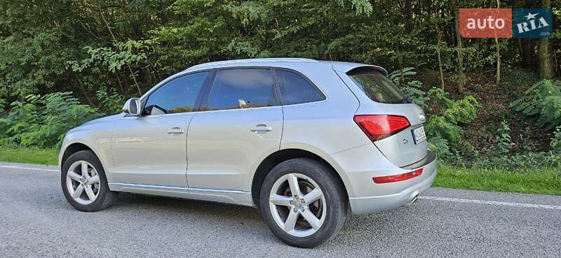 Позашляховик / Кросовер Audi Q5 2013 в Ужгороді