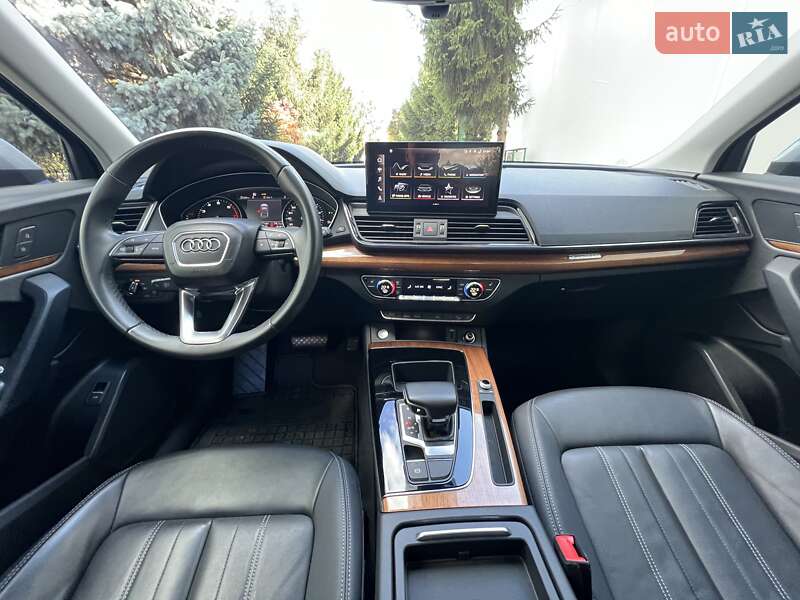 Позашляховик / Кросовер Audi Q5 2020 в Києві
