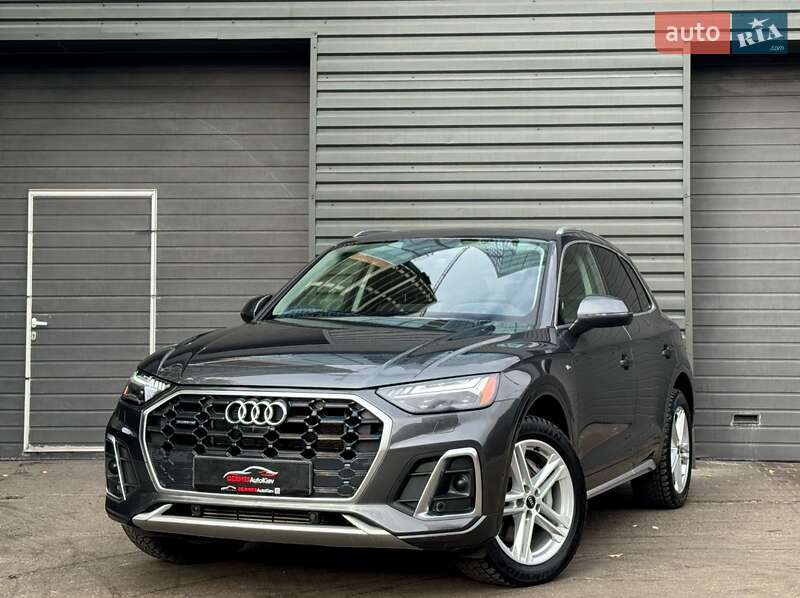 Позашляховик / Кросовер Audi Q5 2021 в Києві