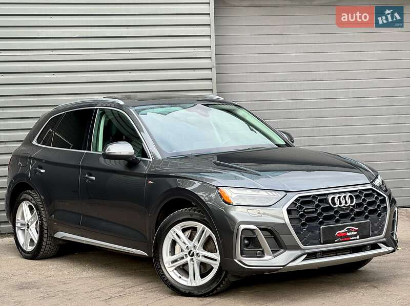 Позашляховик / Кросовер Audi Q5 2021 в Києві