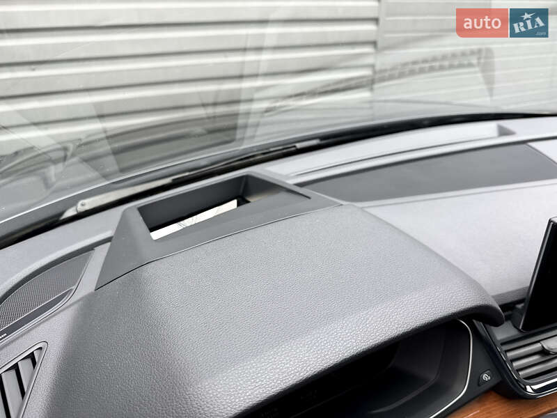 Позашляховик / Кросовер Audi Q5 2021 в Києві
