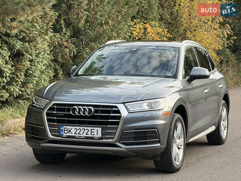 Внедорожник / Кроссовер Audi Q5 2017 в Ровно