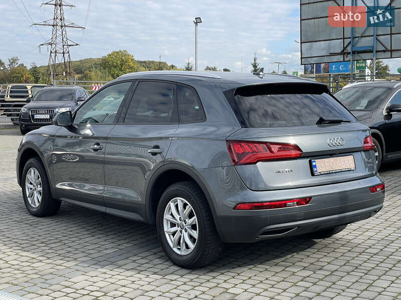 Внедорожник / Кроссовер Audi Q5 2019 в Мукачево