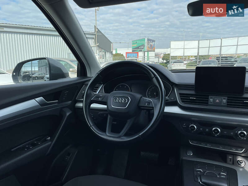 Внедорожник / Кроссовер Audi Q5 2019 в Мукачево