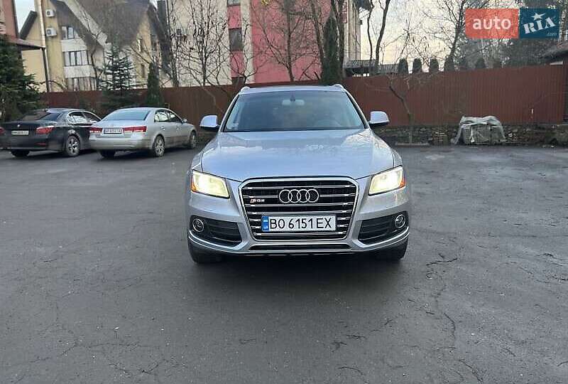 Внедорожник / Кроссовер Audi Q5 2015 в 