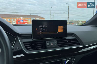 Позашляховик / Кросовер Audi Q5 2018 в 