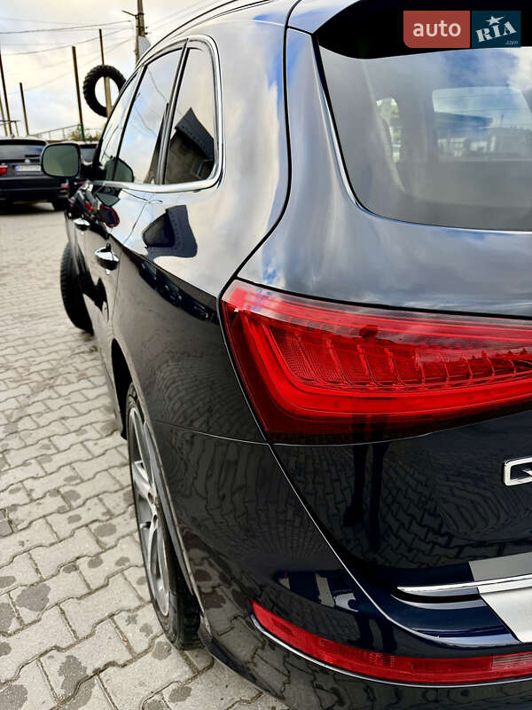 Внедорожник / Кроссовер Audi Q5 2014 в Каменец-Подольском