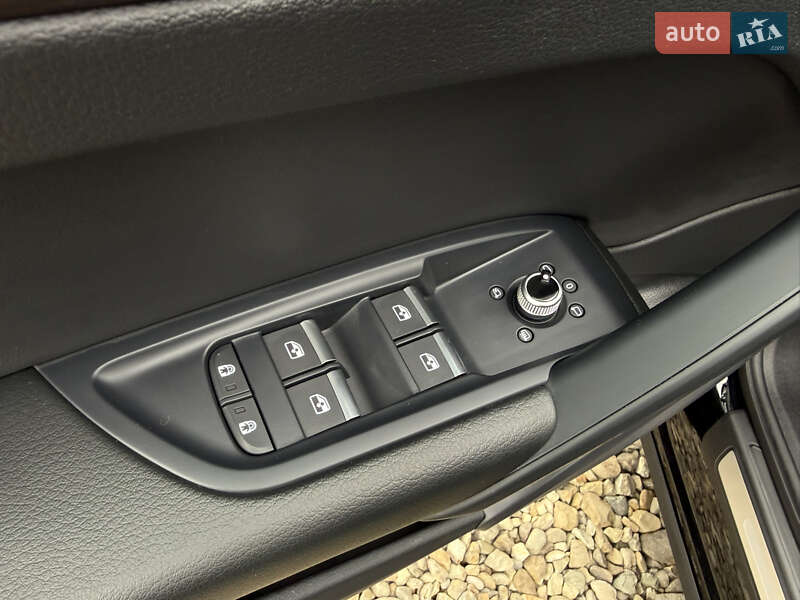 Позашляховик / Кросовер Audi Q5 2023 в Стрию