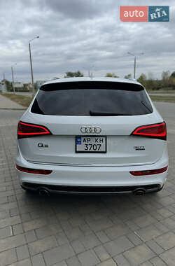 Позашляховик / Кросовер Audi Q5 2015 в 