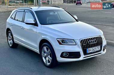 Позашляховик / Кросовер Audi Q5 2016 в 