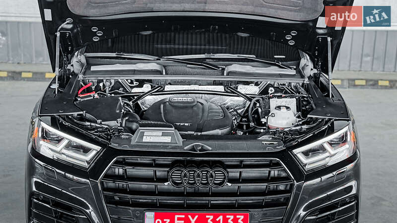 Позашляховик / Кросовер Audi Q5 2018 в Рівному
