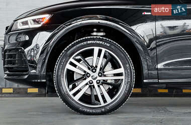 Позашляховик / Кросовер Audi Q5 2018 в 