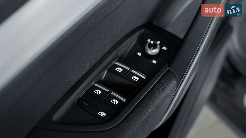 Позашляховик / Кросовер Audi Q5 2018 в Рівному