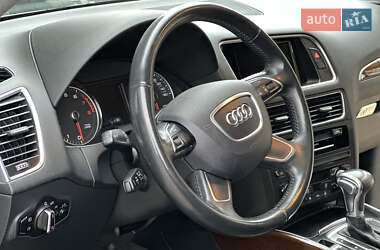Позашляховик / Кросовер Audi Q5 2015 в 