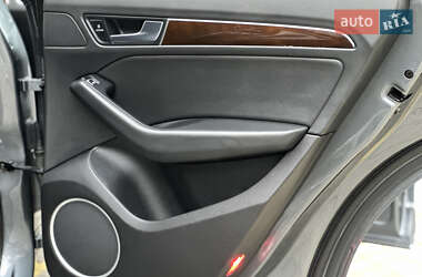 Позашляховик / Кросовер Audi Q5 2015 в 