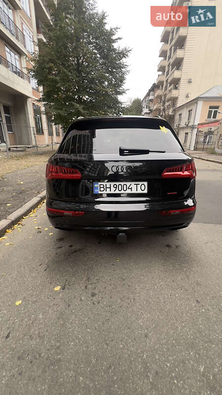 Внедорожник / Кроссовер Audi Q5 2019 в Киеве