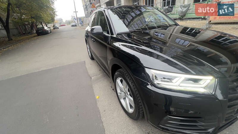 Внедорожник / Кроссовер Audi Q5 2019 в Киеве