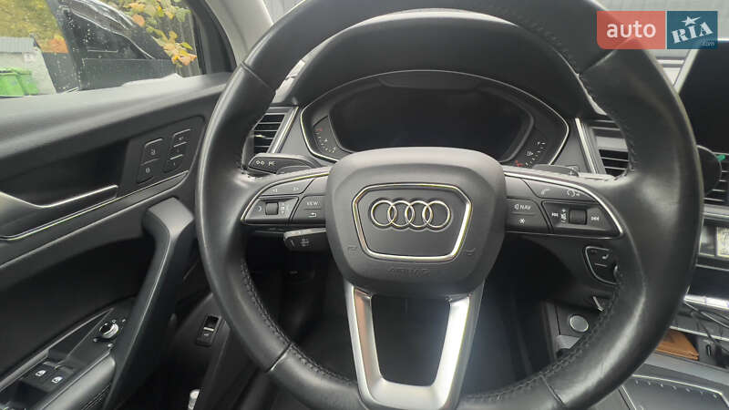 Внедорожник / Кроссовер Audi Q5 2019 в Киеве