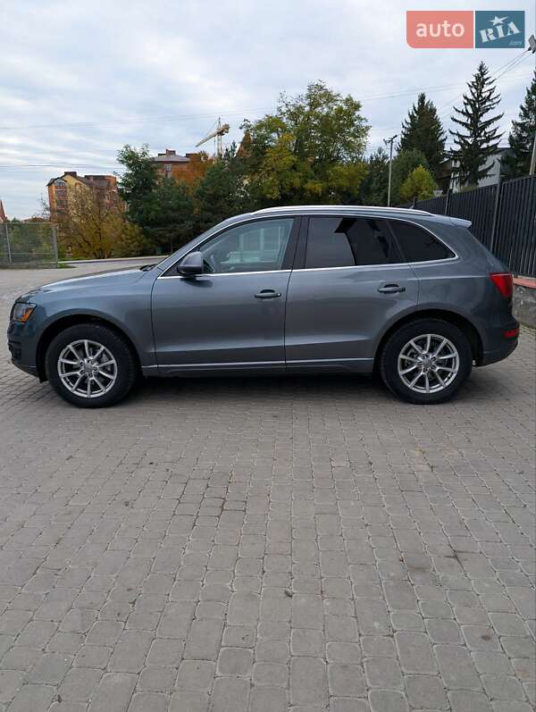 Позашляховик / Кросовер Audi Q5 2012 в Чернівцях фото 4 Позашляховик / Кросовер Audi Q5 2012 в Чернівцях