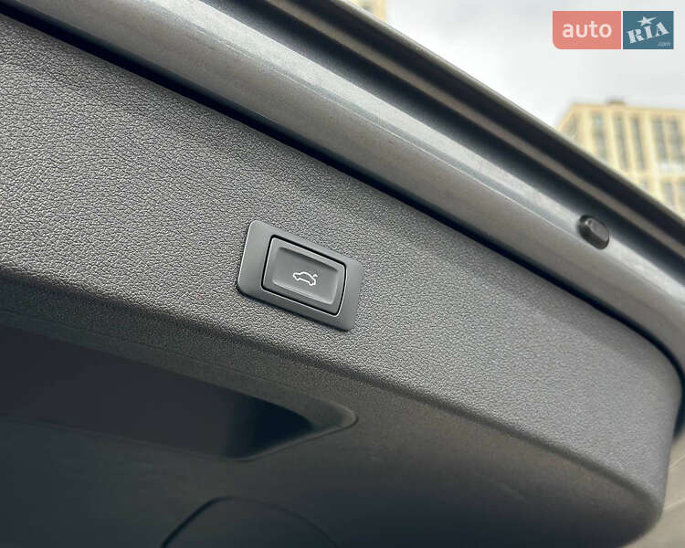 Внедорожник / Кроссовер Audi Q5 2015 в Киеве