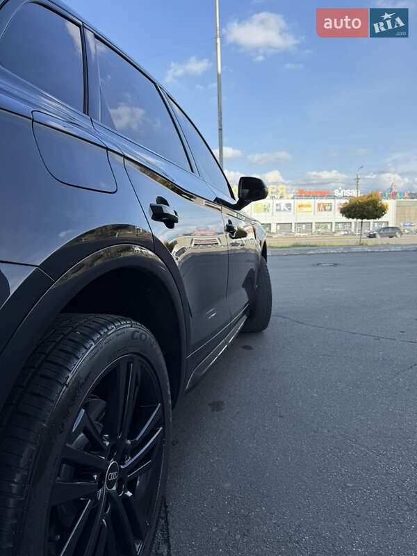 Внедорожник / Кроссовер Audi Q5 2017 в Кривом Роге