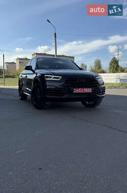 Позашляховик / Кросовер Audi Q5 2017 в  фото 13 Позашляховик / Кросовер Audi Q5 2017 в