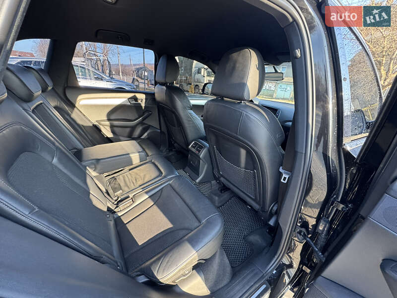 Позашляховик / Кросовер Audi Q5 2009 в Чернівцях