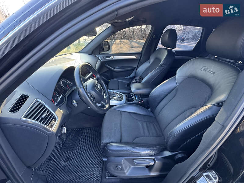 Позашляховик / Кросовер Audi Q5 2009 в Чернівцях