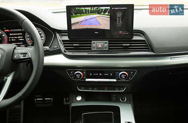 Внедорожник / Кроссовер Audi Q5 2024 в 