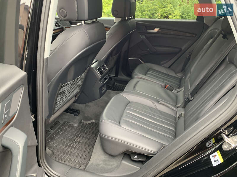 Внедорожник / Кроссовер Audi Q5 2018 в Ивано-Франковске