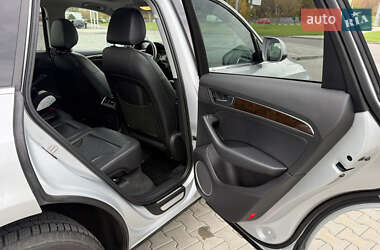 Позашляховик / Кросовер Audi Q5 2012 в 