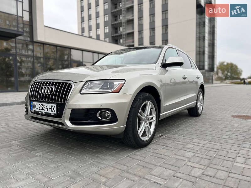 Позашляховик / Кросовер Audi Q5 2016 в 