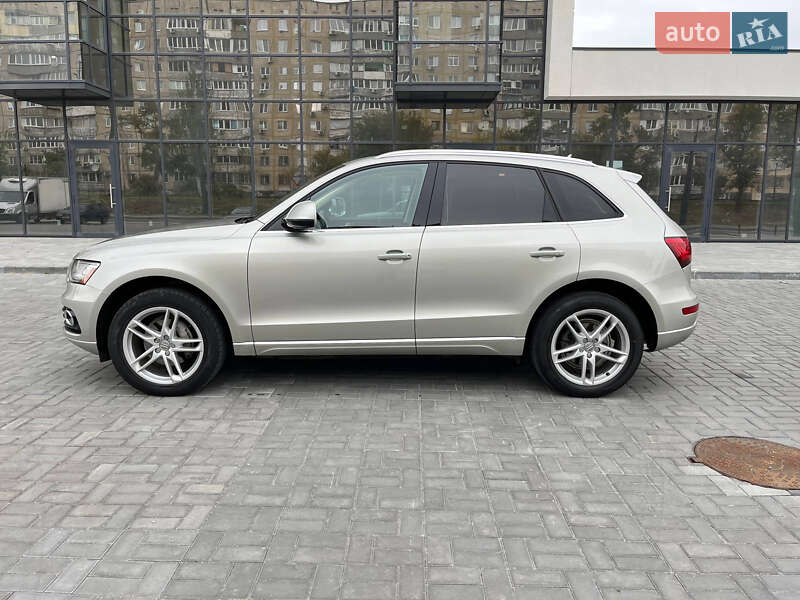 Позашляховик / Кросовер Audi Q5 2016 в Дніпрі