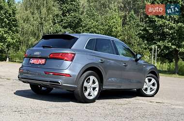 Позашляховик / Кросовер Audi Q5 2019 в  фото 9 Позашляховик / Кросовер Audi Q5 2019 в