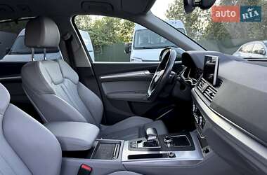 Позашляховик / Кросовер Audi Q5 2019 в  фото 41 Позашляховик / Кросовер Audi Q5 2019 в