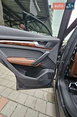 Позашляховик / Кросовер Audi Q5 2017 в 