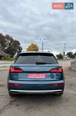 Позашляховик / Кросовер Audi Q5 2018 в 
