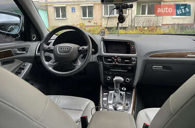 Внедорожник / Кроссовер Audi Q5 2015 в 