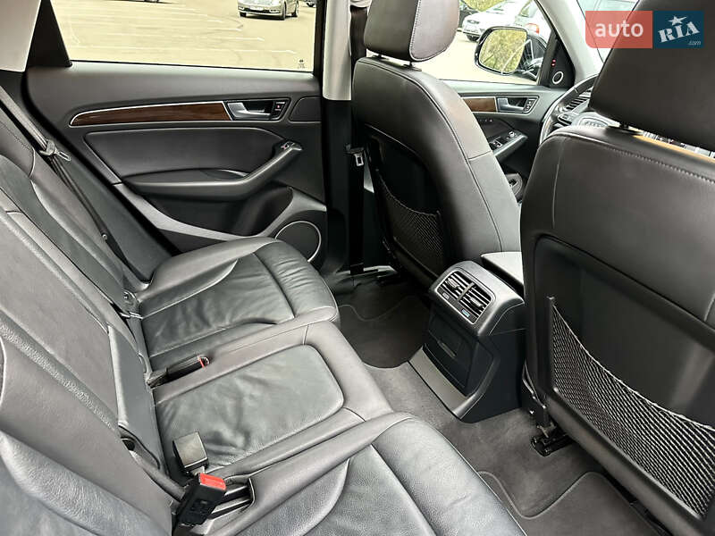 Позашляховик / Кросовер Audi Q5 2015 в Києві