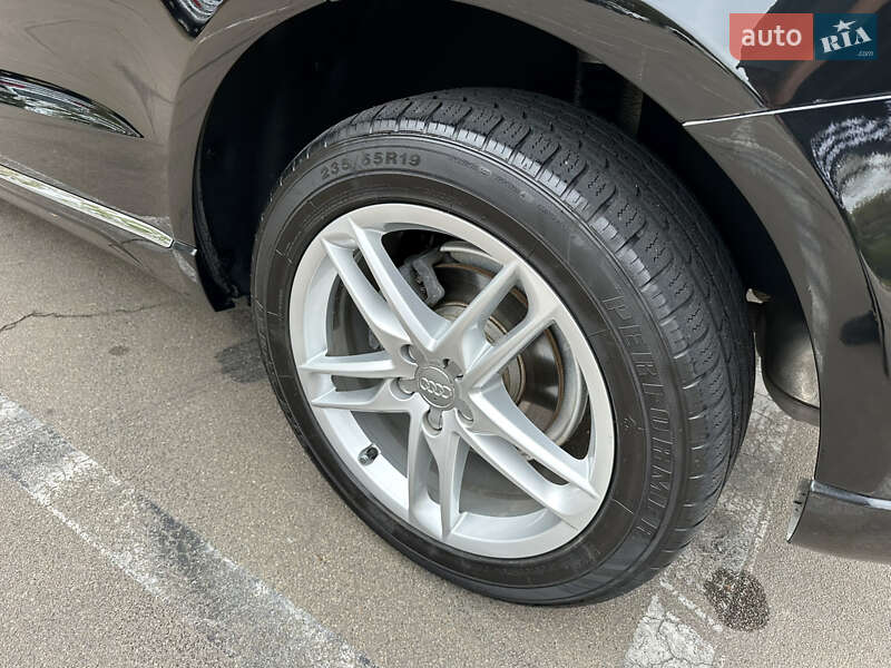 Позашляховик / Кросовер Audi Q5 2015 в Києві