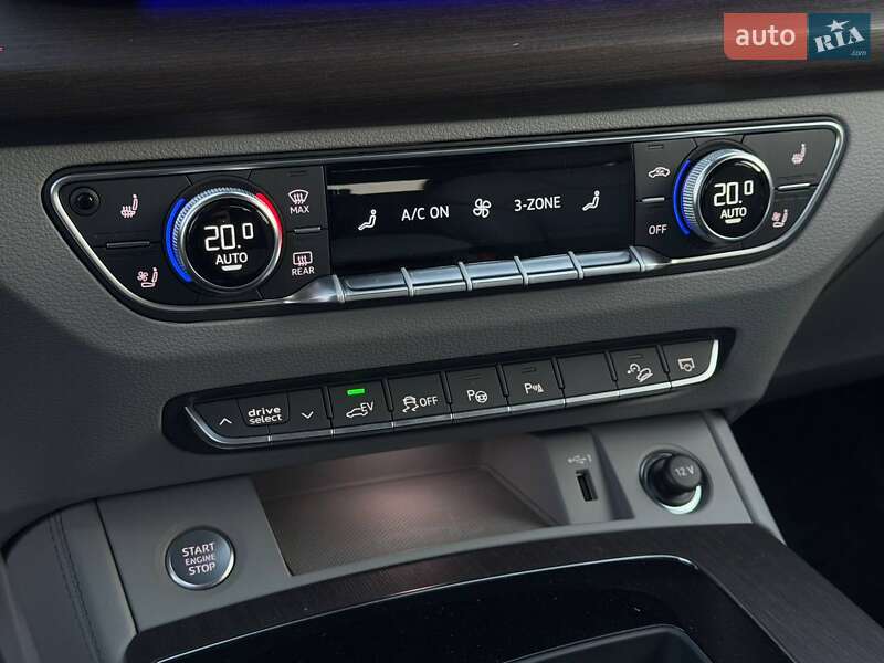 Внедорожник / Кроссовер Audi Q5 2023 в Харькове