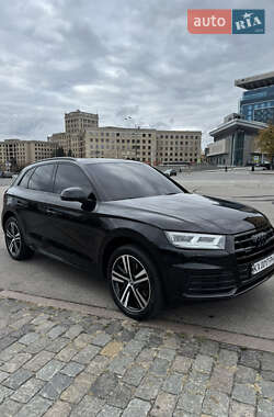 Позашляховик / Кросовер Audi Q5 2018 в Харкові