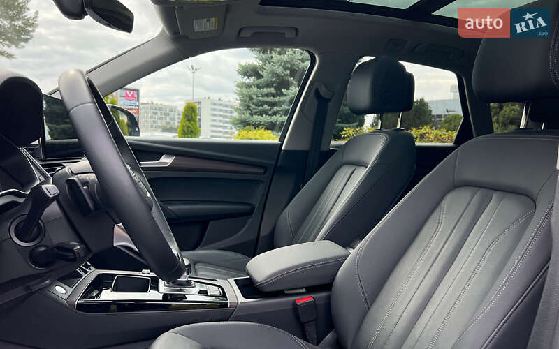 Позашляховик / Кросовер Audi Q5 2020 в Львові