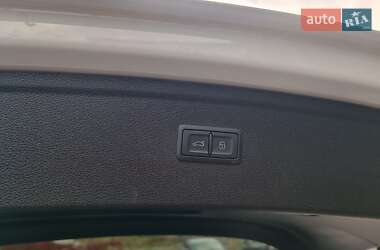 Позашляховик / Кросовер Audi Q5 2023 в  фото 28 Позашляховик / Кросовер Audi Q5 2023 в