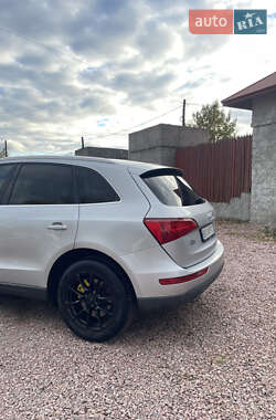 Внедорожник / Кроссовер Audi Q5 2009 в 