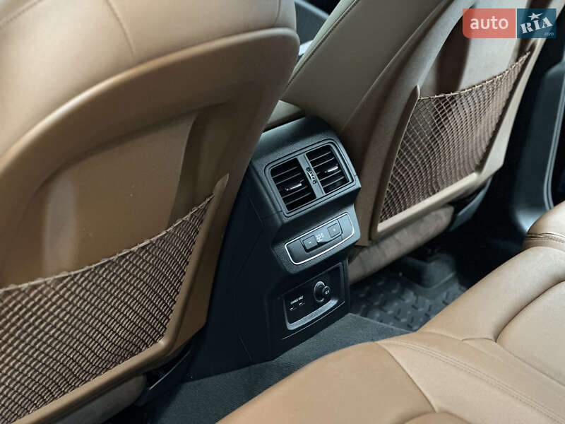 Позашляховик / Кросовер Audi Q5 2021 в Одесі