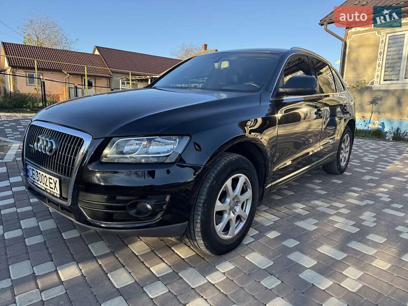 Позашляховик / Кросовер Audi Q5 2010 в 