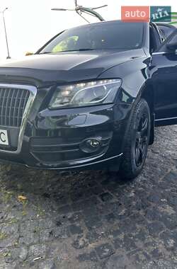 Позашляховик / Кросовер Audi Q5 2010 в 