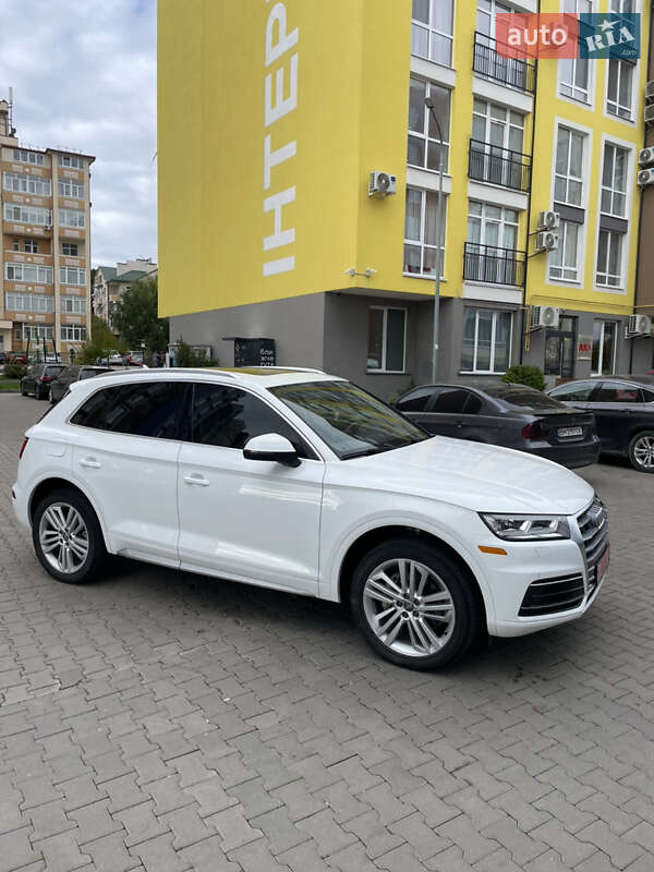 Внедорожник / Кроссовер Audi Q5 2017 в Черновцах фото 5 Внедорожник / Кроссовер Audi Q5 2017 в Черновцах