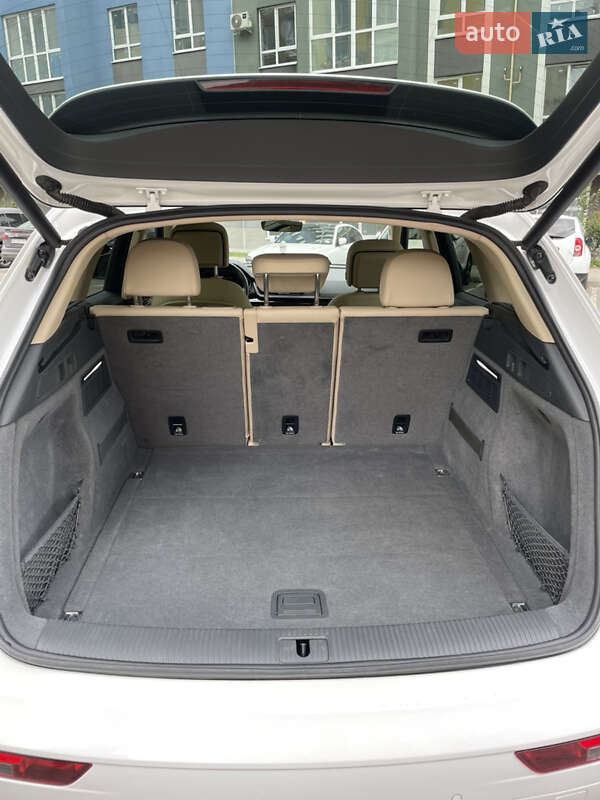 Внедорожник / Кроссовер Audi Q5 2017 в Черновцах фото 31 Внедорожник / Кроссовер Audi Q5 2017 в Черновцах